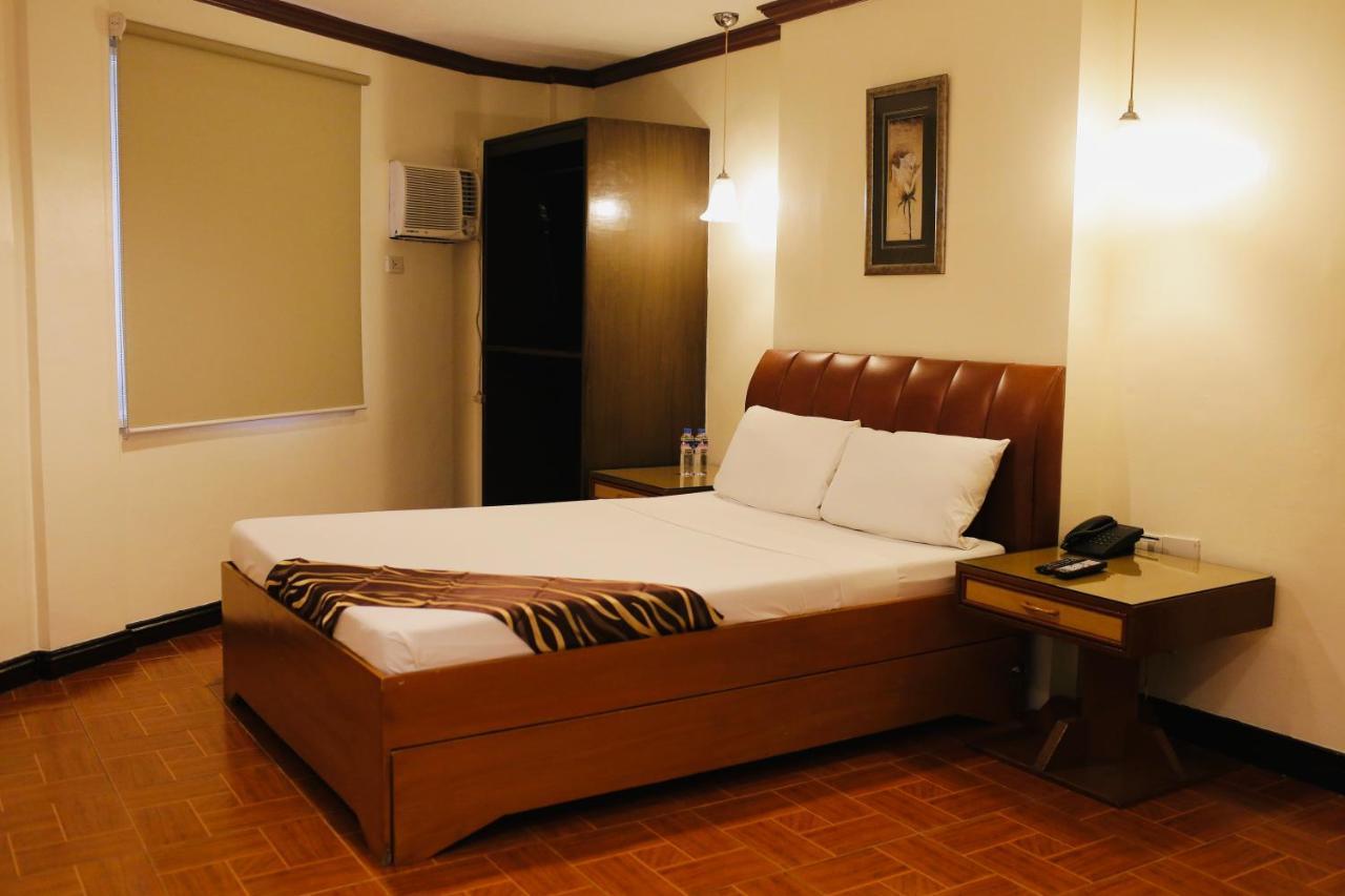 Amalfi718 Hotel Lipa City Luaran gambar